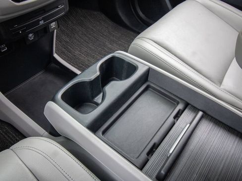 Used 2021 Honda Odyssey Touring image 35