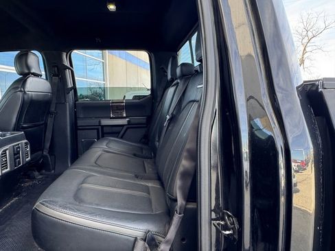 Used 2015 Ford F150 Platinum w/ Equipment Group 701A Luxury image 27