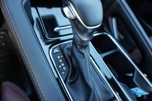 Used 2024 Kia Telluride SX w/ Towing Package FWD image 24