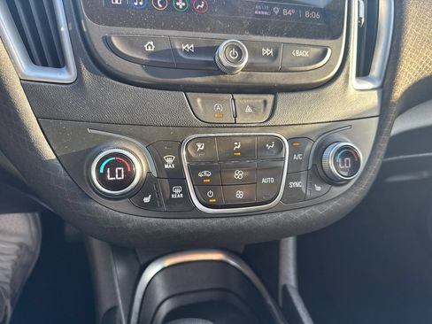 Used 2023 Chevrolet Malibu LT FWD image 13