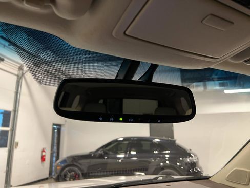 Used 2018 Lexus GX 460 Premium image 23