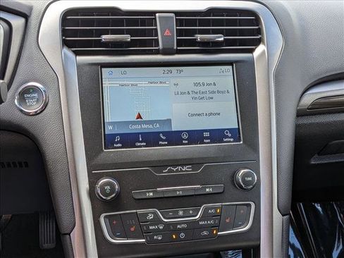Used 2019 Ford Fusion SEL FWD image 12