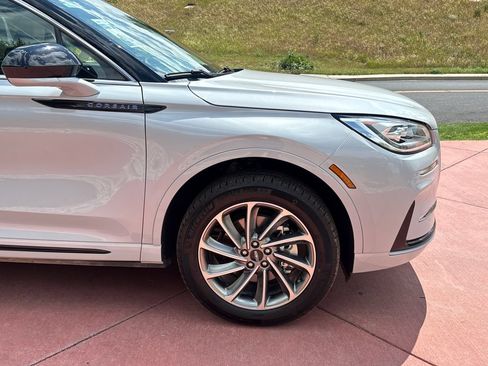 Certified 2025 Lincoln Corsair Grand Touring AWD/4WD image 36