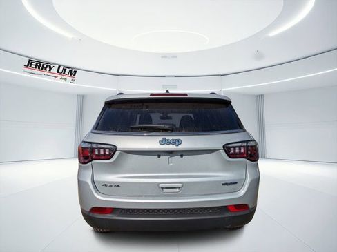 New 2026 Jeep Compass Latitude image 4