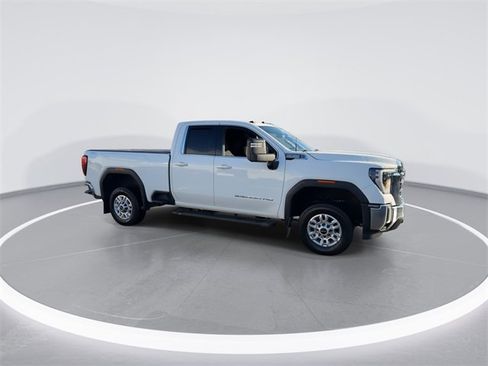Used 2024 GMC Sierra 2500 SLE w/ SLE Convenience Package image 2