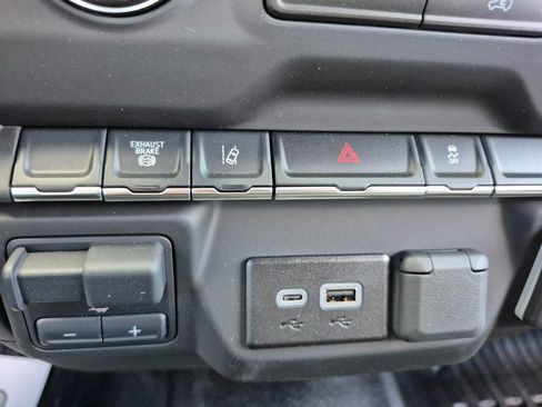 New 2025 Chevrolet Silverado 3500 W/T w/ WT Convenience Package AWD/4WD image 24