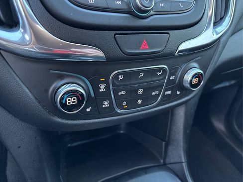 Used 2020 Chevrolet Equinox LT w/ Driver Convenience Package image 28