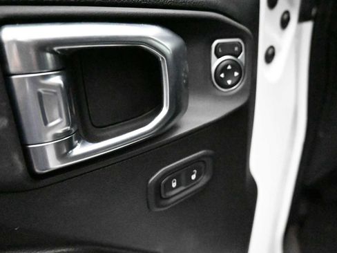 Used 2026 Jeep Gladiator Rubicon AWD/4WD image 23
