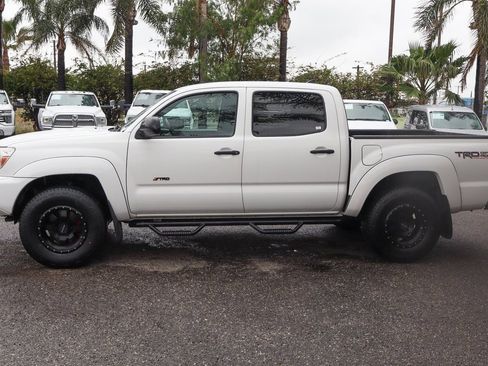 Used 2012 Toyota Tacoma PreRunner image 5