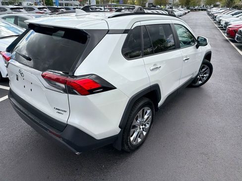 Used 2021 Toyota RAV4 Limited AWD/4WD image 6