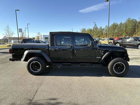 Used 2020 Jeep Gladiator Sport w/ Quick Order Package 24S image 3