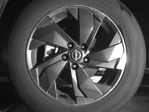 Used 2025 Nissan Rogue SV FWD image 12