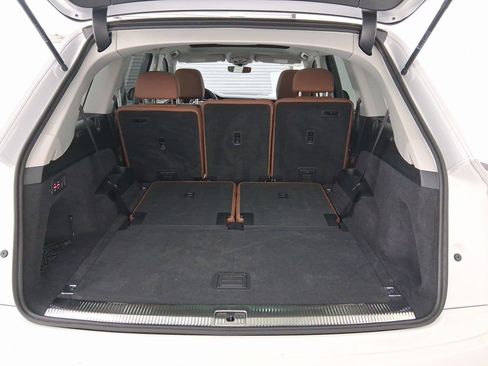 Certified 2024 Audi Q7 3.0T Premium Plus image 28