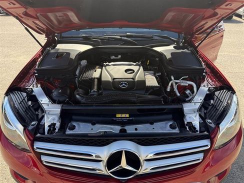 Used 2019 Mercedes-Benz GLC 300 4MATIC image 18
