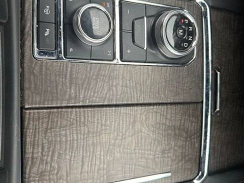 Used 2019 Ford Expedition Limited w/ Equipment Group 302A AWD/4WD image 52