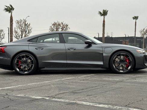 New 2026 Audi RS e-tron GT performance image 3