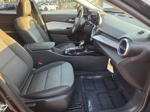 Certified 2026 Chevrolet Trax LT w/ Driver Confidence Package FWD image 17