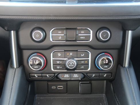 Used 2023 Chevrolet Tahoe Z71 w/ Z71 Off-Road Package image 13