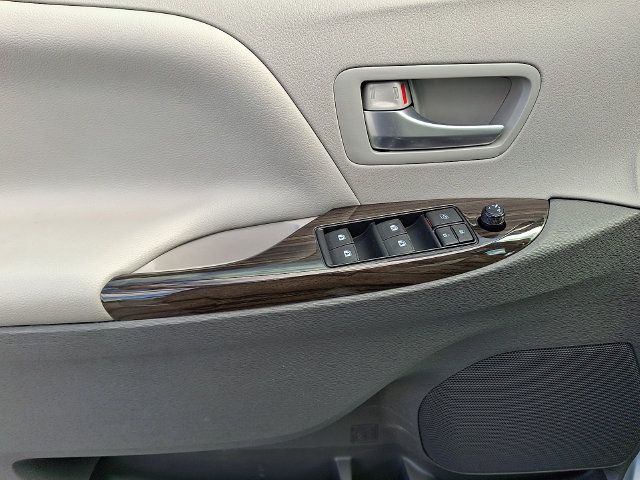 Certified 2017 Toyota Sienna XLE Premium w/ Protection Package AWD/4WD image 14