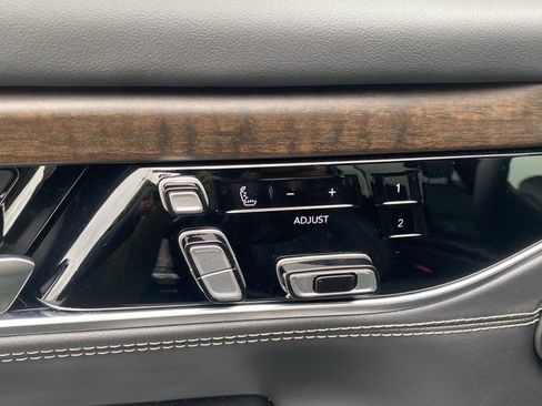 New 2024 Jeep Grand Wagoneer Series I w/ HD Trailer Tow Package image 15