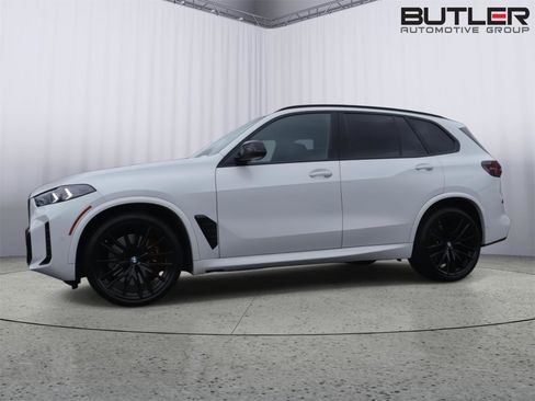 Used 2024 BMW X5 M60i image 1