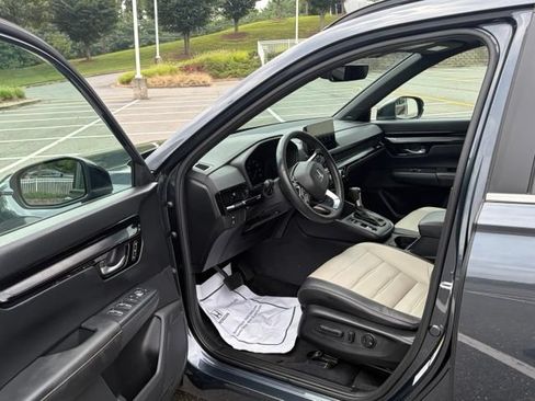 Used 2023 Honda CR-V Sport Touring image 15