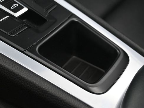 Used 2016 Porsche 911 Carrera 4S image 22