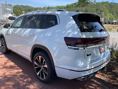 New 2026 Volkswagen Atlas SEL Premium R-Line AWD/4WD image 6