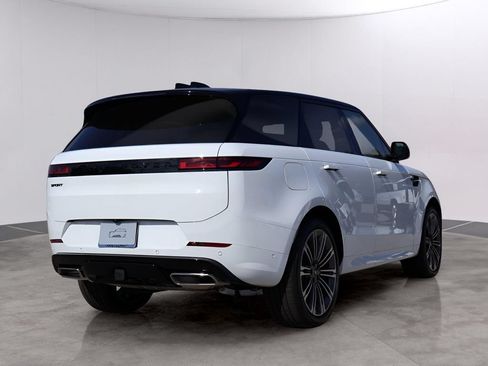 Used 2025 Land Rover Range Rover Sport Dynamic SE AWD/4WD image 5