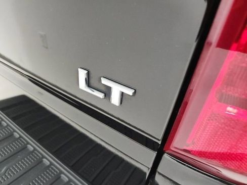 Used 2022 Chevrolet Silverado 1500 LT image 13