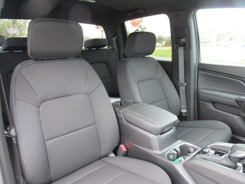 New 2026 GMC Canyon Elevation image 9