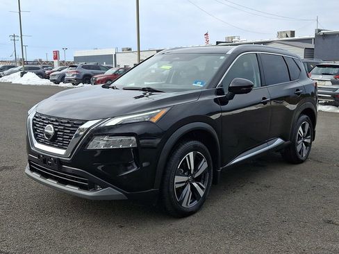 Certified 2021 Nissan Rogue SL w/ Premium Package image 3