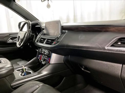 Used 2022 Chevrolet Tahoe Z71 w/ Luxury Package image 14