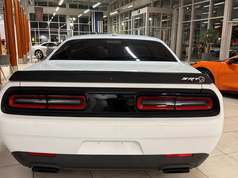 Used 2016 Dodge Challenger SRT Hellcat image 59