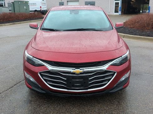Used 2023 Chevrolet Malibu LT image 3