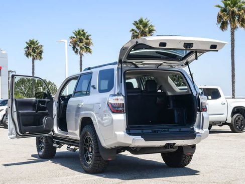 Used 2024 Toyota 4Runner TRD Off-Road Premium w/ Moonroof Package AWD/4WD image 37