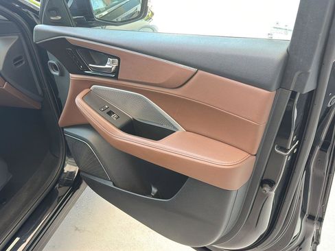 Used 2022 Acura MDX FWD w/ Technology Package image 13