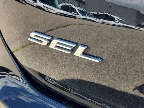 Used 2024 Ford Edge SEL AWD/4WD image 27