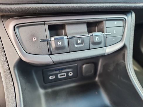 Used 2024 GMC Terrain AT4 image 22