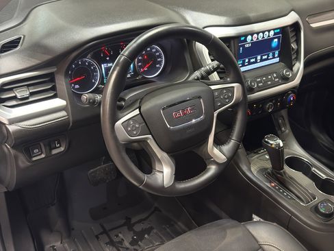 Used 2019 GMC Acadia SLT w/ Black Edition image 19