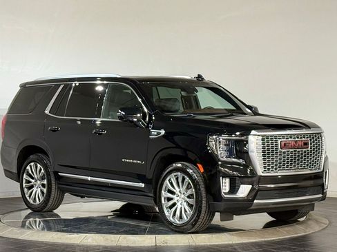 Used 2022 GMC Yukon Denali w/ Denali Ultimate Package image 2