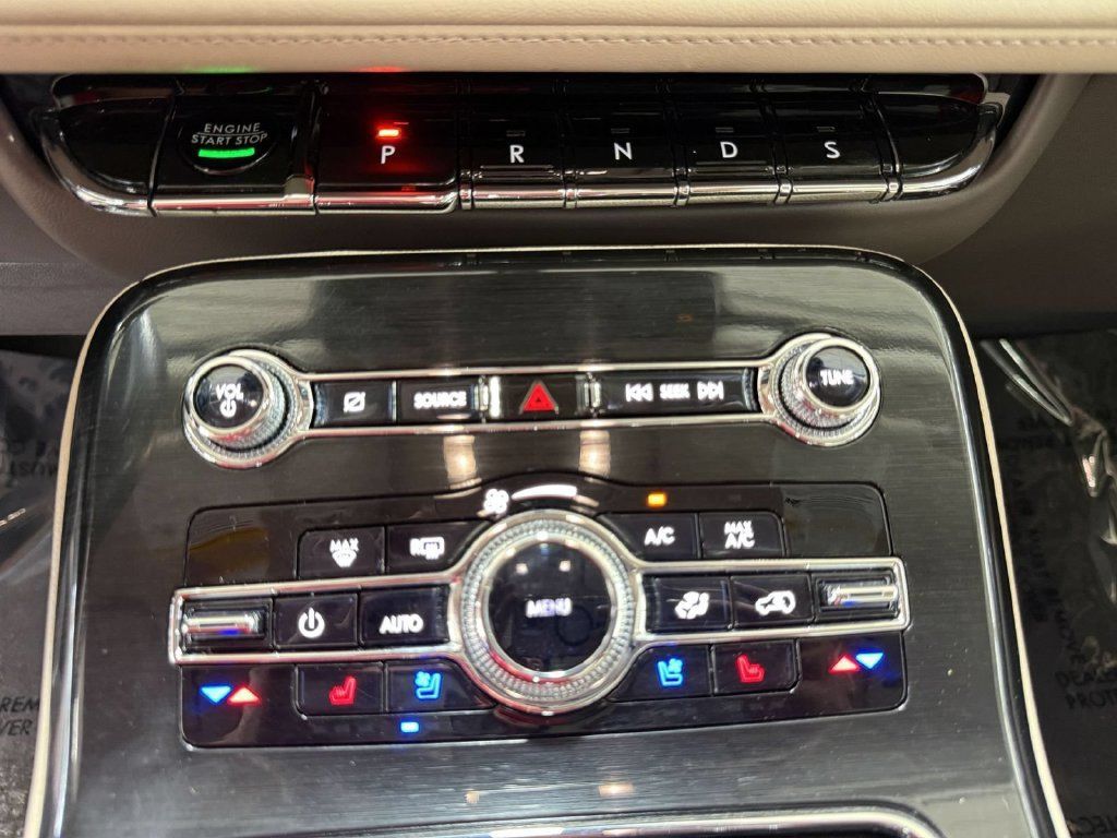 Used 2023 Lincoln Nautilus Reserve AWD/4WD image 23