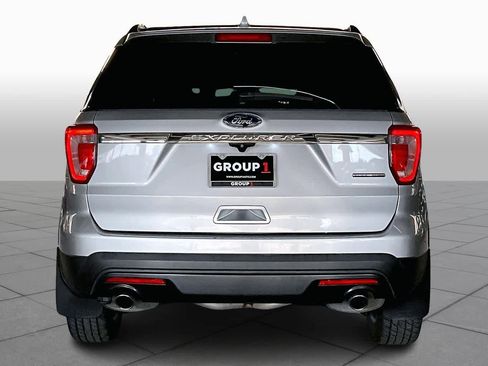 Used 2016 Ford Explorer FWD image 4