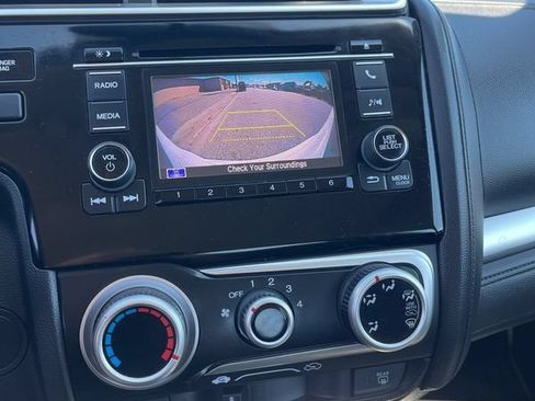 Used 2019 Honda Fit LX image 9