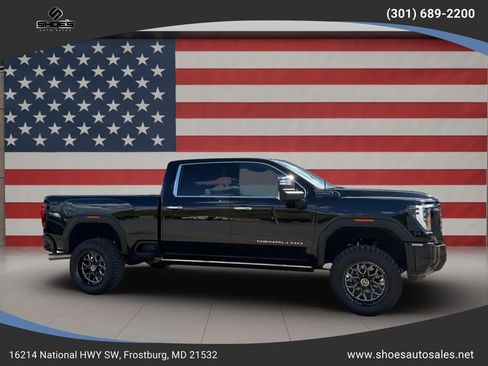 Used 2025 GMC Sierra 3500 Denali Ultimate AWD/4WD image 1