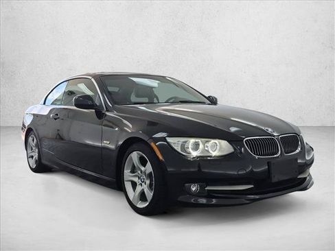 Used 2013 BMW 335i Convertible RWD image 3