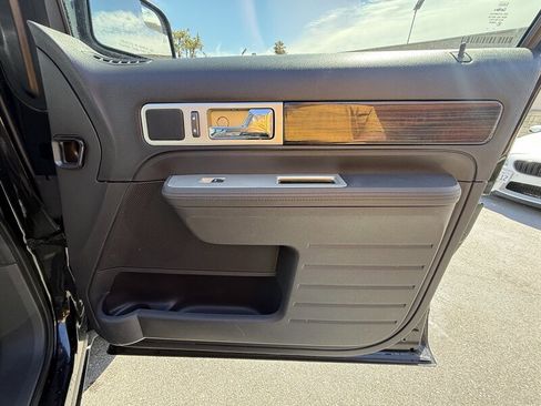 Used 2010 Lincoln MKX 2WD image 38