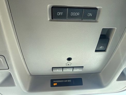 Used 2018 GMC Sierra 1500 SLT w/ SLT Premium Package image 37