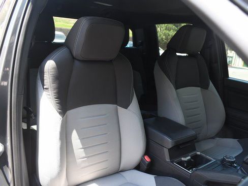 Used 2025 Toyota Tacoma TRD Sport AWD/4WD image 26
