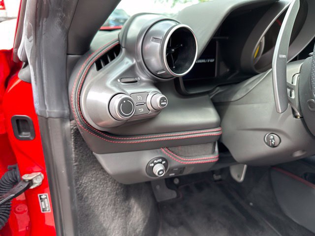 Used 2021 Ferrari F8 Tributo RWD image 14